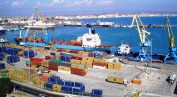 Протести поради приватизација на Солунското пристаниште